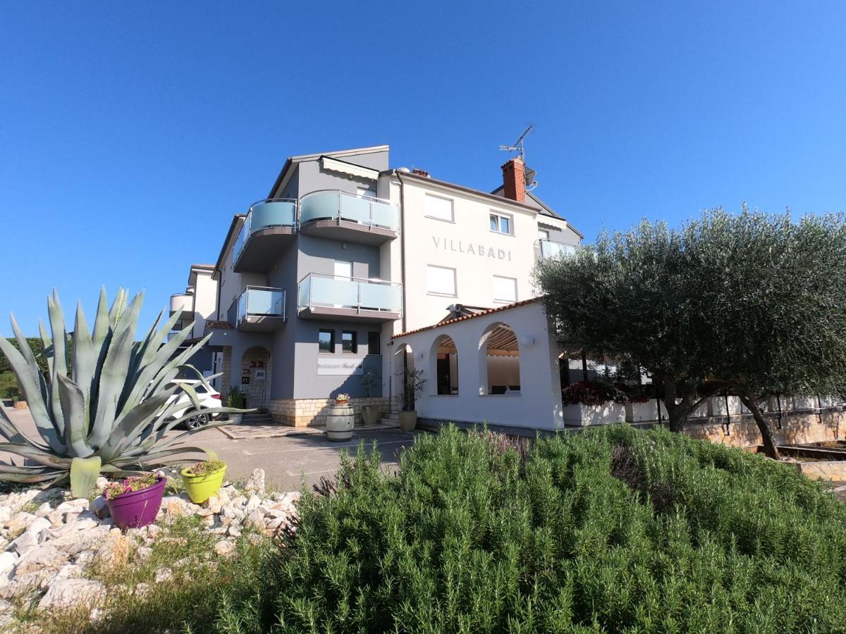 Villa Badi Lovrečica Exteriör bild
