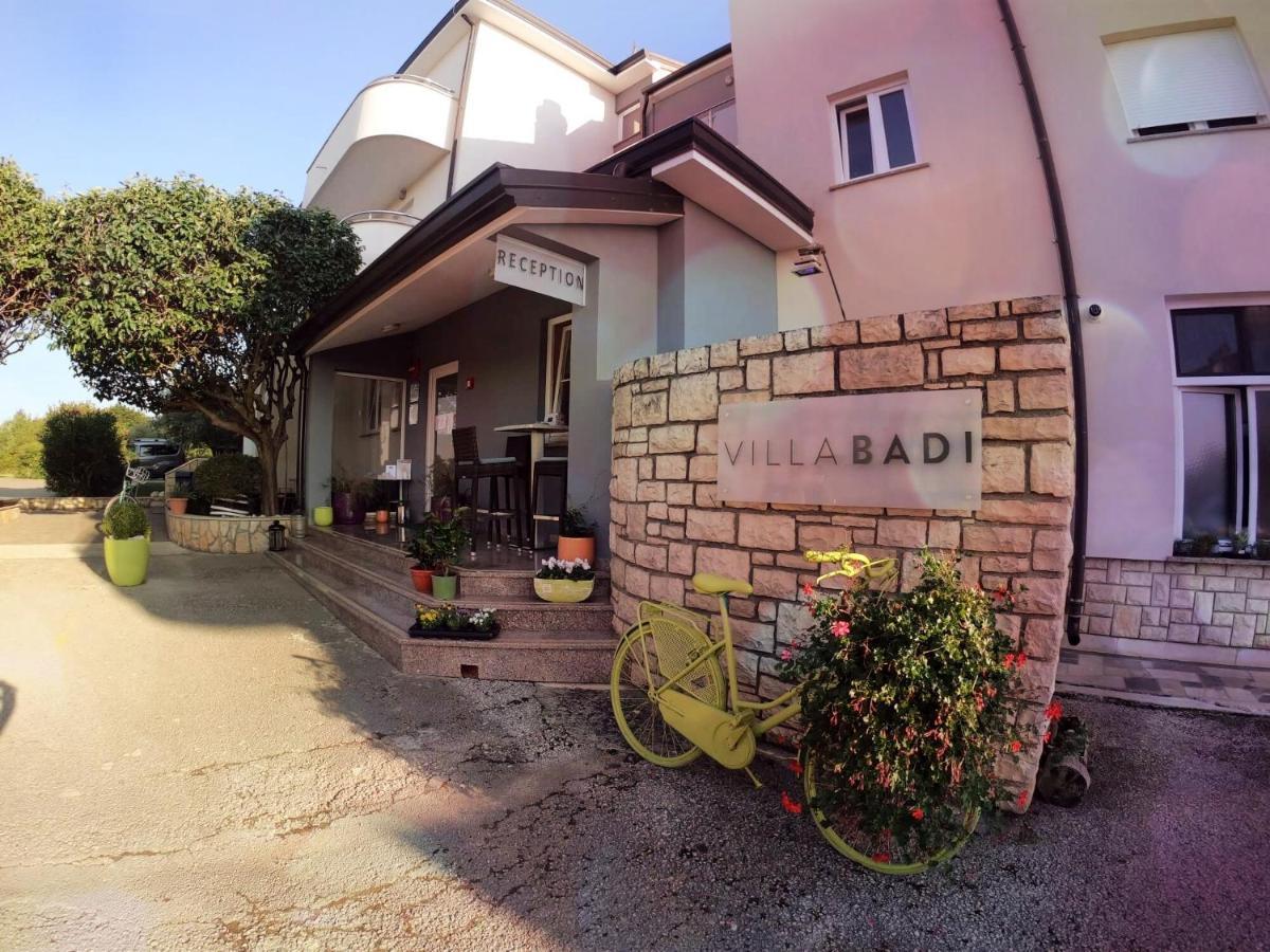 Villa Badi Lovrečica Exteriör bild