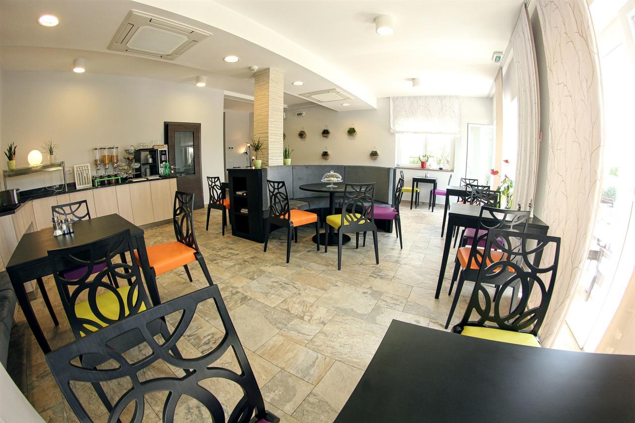 Villa Badi Lovrečica Exteriör bild